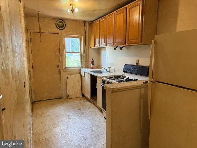 4 BALLMAN CT, Baltimore, MD 21225