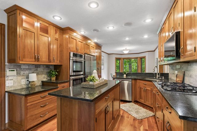5020 Minneapolis Avenue, Mound, MN 55364
