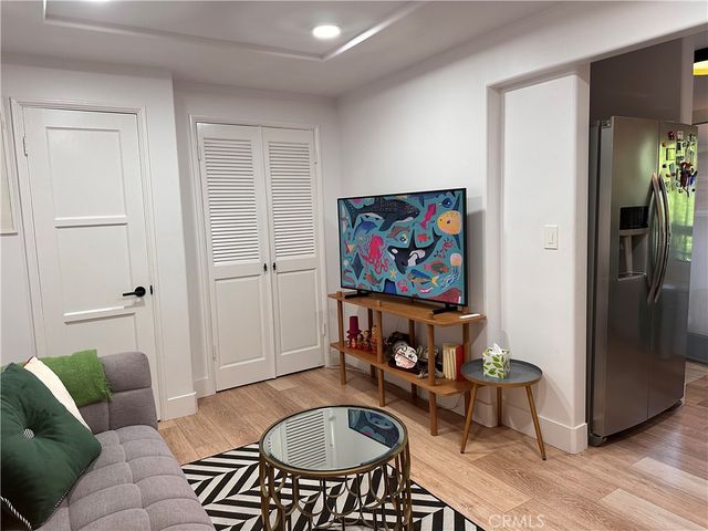 736 Lower Griffith Place, Laguna Beach, CA 92651