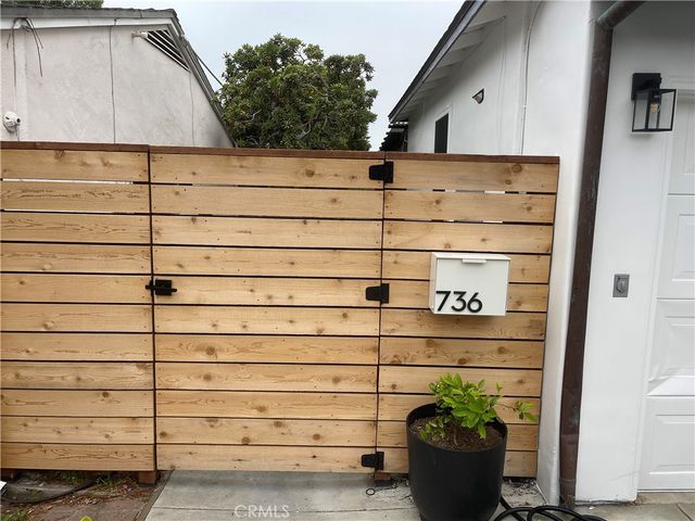 736 Lower Griffith Place, Laguna Beach, CA 92651