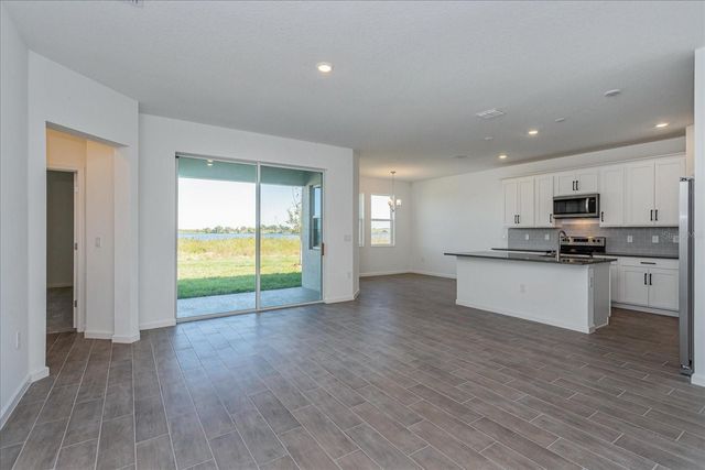 752 SUNSHOWER DRIVE, Lady Lake, FL 32159