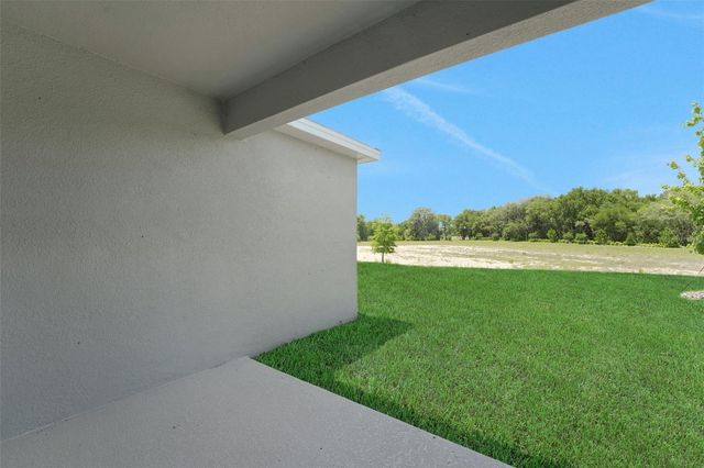 752 SUNSHOWER DRIVE, Lady Lake, FL 32159