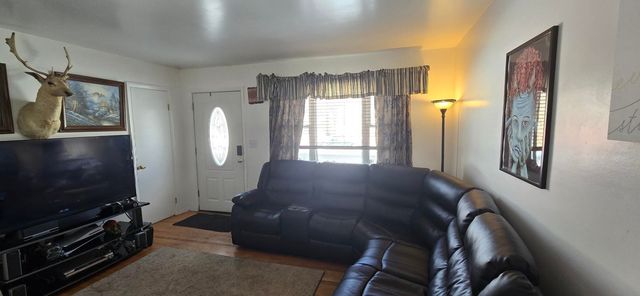 1910 34th Street, Bay City, MI 48708