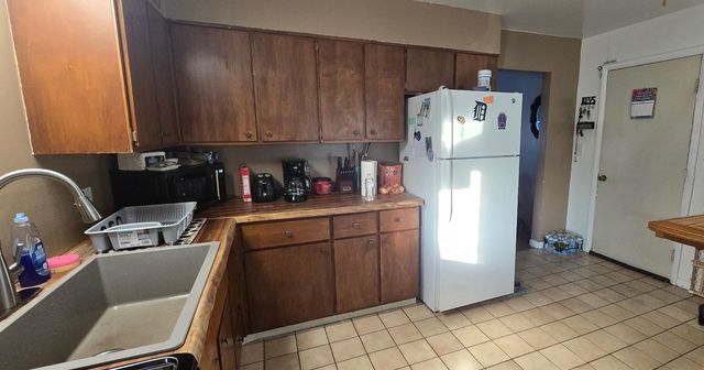 1910 34th Street, Bay City, MI 48708