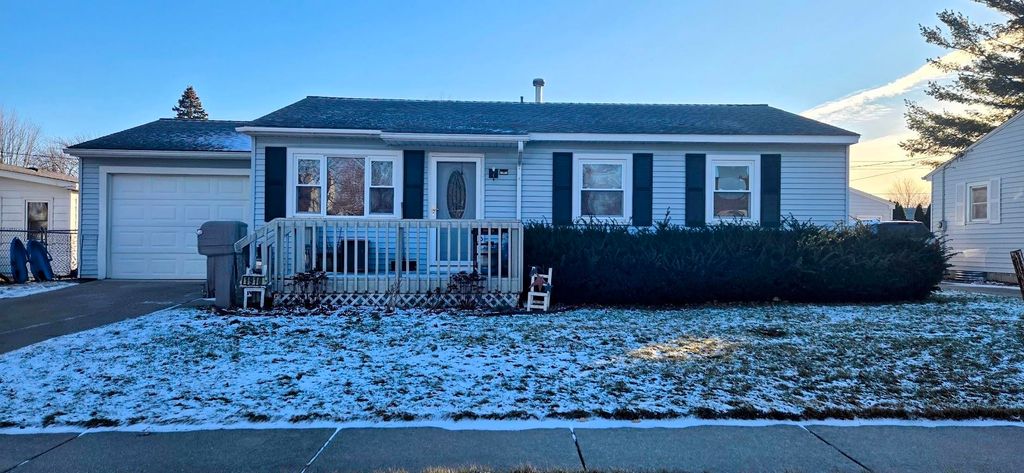 1910 34th Street, Bay City, MI 48708