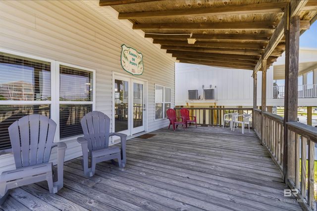 1425 W Lagoon Avenue, Gulf Shores, AL 36542
