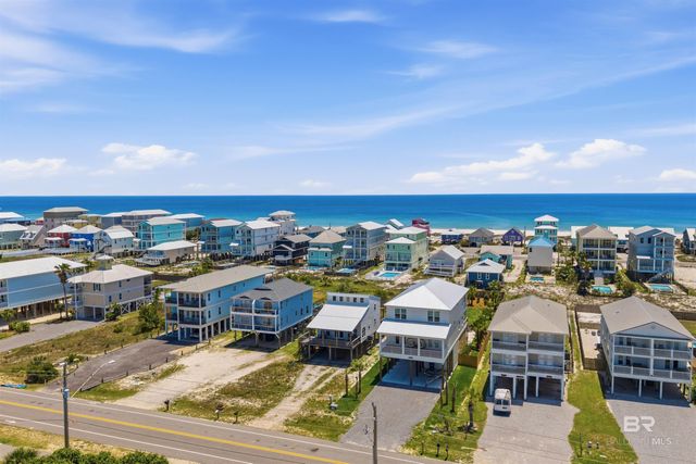 1425 W Lagoon Avenue, Gulf Shores, AL 36542