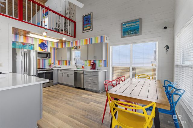 1425 W Lagoon Avenue, Gulf Shores, AL 36542