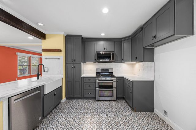 710 E 28th Street, Houston, TX 77009