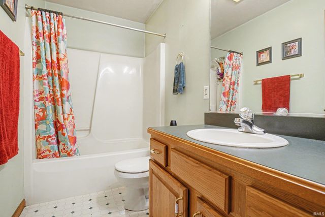 13288 Vistula Drive, Bristol, IN 46507