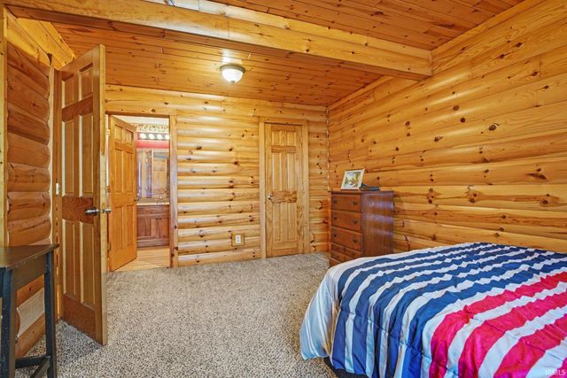 13288 Vistula Drive, Bristol, IN 46507
