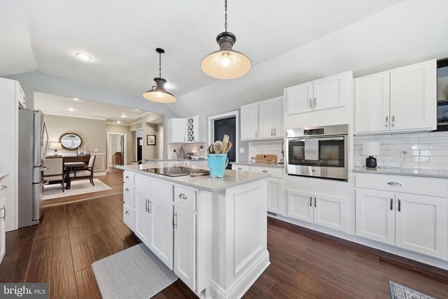 21 MAIN ST, Walkersville, MD 21793