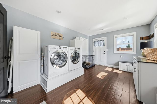 21 MAIN ST, Walkersville, MD 21793