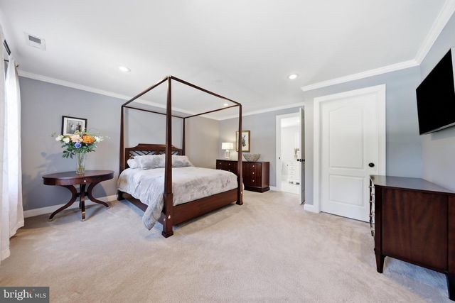 21 MAIN ST, Walkersville, MD 21793