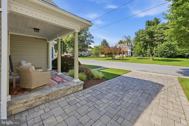21 MAIN ST, Walkersville, MD 21793