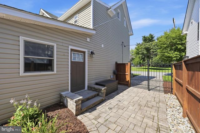 21 MAIN ST, Walkersville, MD 21793
