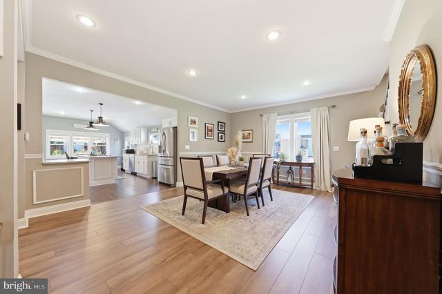 21 MAIN ST, Walkersville, MD 21793