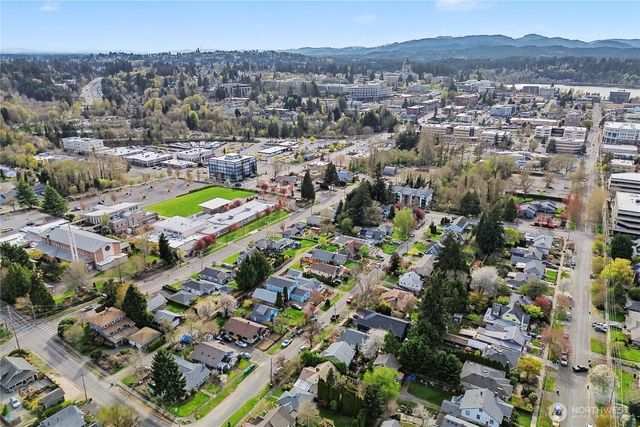 1209 9th Avenue SE, Olympia, WA 98501