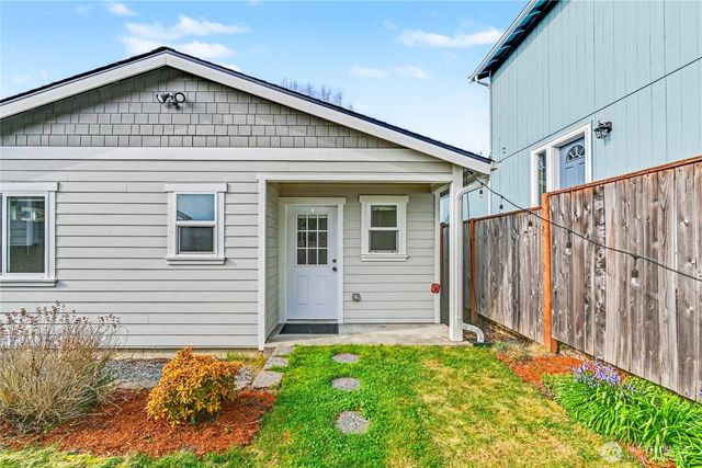 1209 9th Avenue SE, Olympia, WA 98501