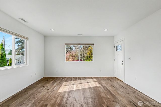 1209 9th Avenue SE, Olympia, WA 98501