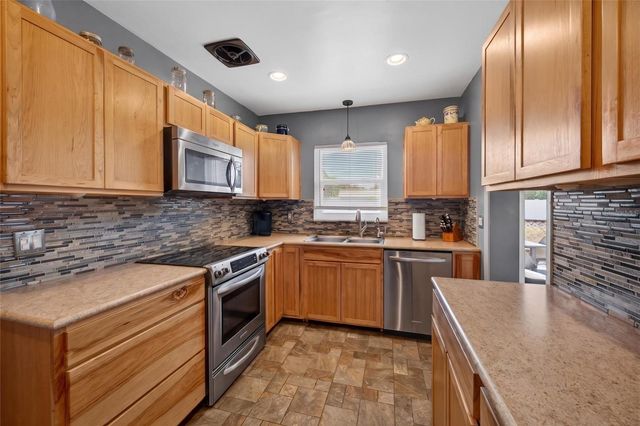 219 S SATURN AVENUE, Clearwater, FL 33755