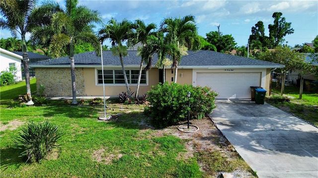 228 SE 43rd TER, Cape Coral, FL 33904