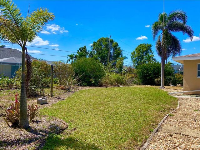 228 SE 43rd TER, Cape Coral, FL 33904