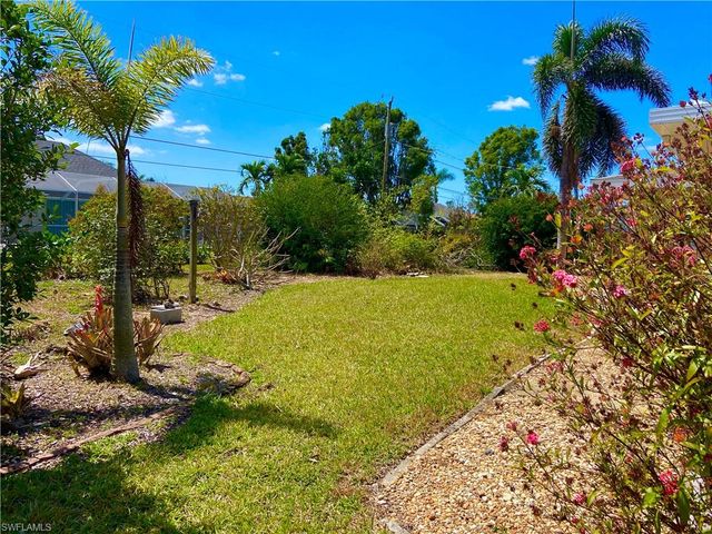 228 SE 43rd TER, Cape Coral, FL 33904