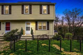 152 S Main Street 152, Uxbridge, MA 01569