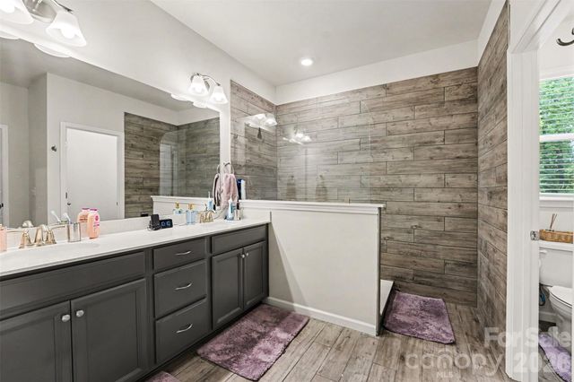 8216 Merryvale Lane, Charlotte, NC 28214