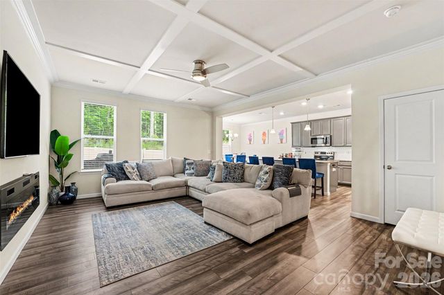 8216 Merryvale Lane, Charlotte, NC 28214
