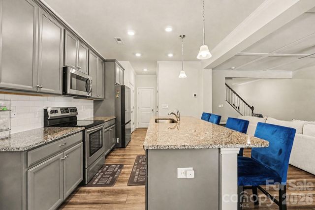 8216 Merryvale Lane, Charlotte, NC 28214
