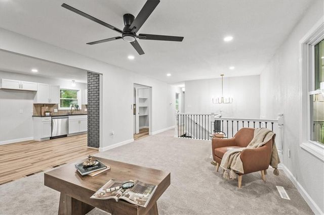 28414 S State Route Dd Highway, Harrisonville, MO 64701