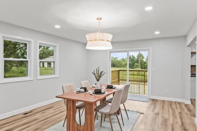 28414 S State Route Dd Highway, Harrisonville, MO 64701