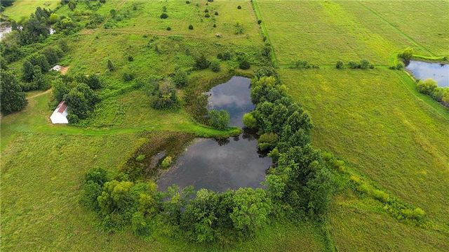 28414 S State Route Dd Highway, Harrisonville, MO 64701