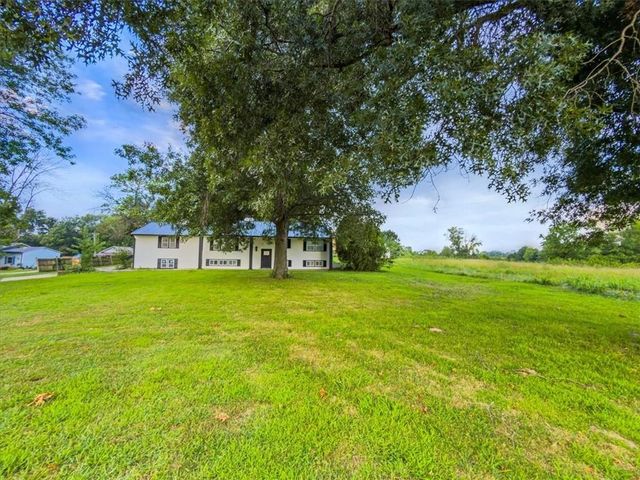 28414 S State Route Dd Highway, Harrisonville, MO 64701