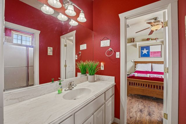 1384 Rock Creek Drive, Glen Rose, TX 76043