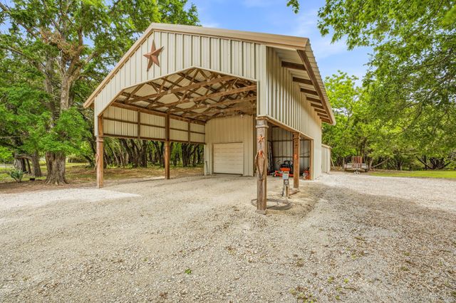 1384 Rock Creek Drive, Glen Rose, TX 76043