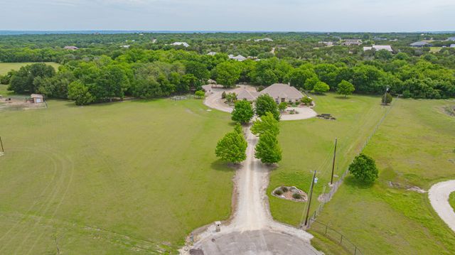 1384 Rock Creek Drive, Glen Rose, TX 76043
