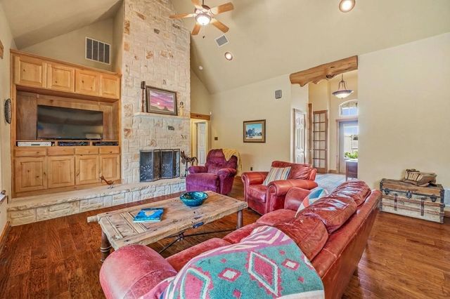 1384 Rock Creek Drive, Glen Rose, TX 76043