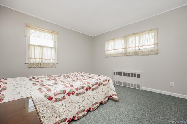 142 Elkton Lane, North Babylon, NY 11703