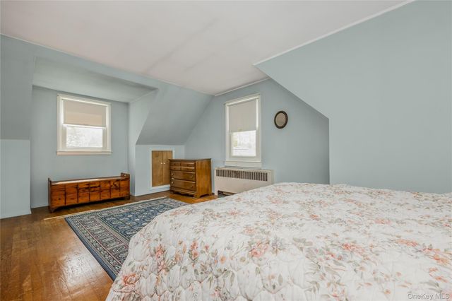 142 Elkton Lane, North Babylon, NY 11703