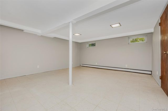 142 Elkton Lane, North Babylon, NY 11703