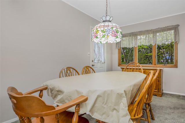 142 Elkton Lane, North Babylon, NY 11703