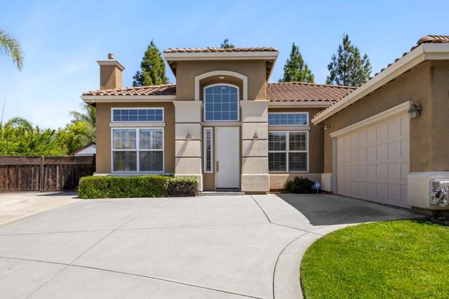 18580 Serra Avenida, Morgan Hill, CA 95037