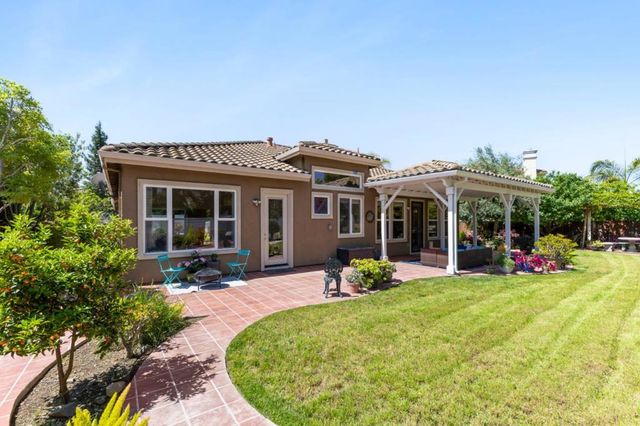 18580 Serra Avenida, Morgan Hill, CA 95037