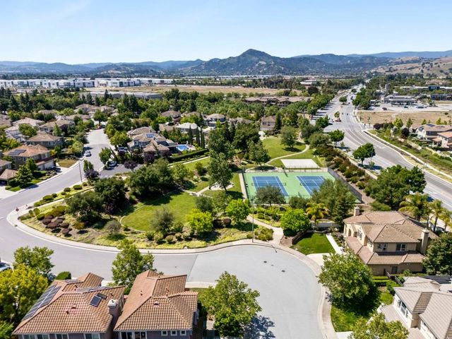 18580 Serra Avenida, Morgan Hill, CA 95037