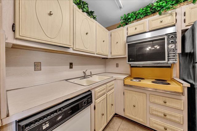 180 Cypress Club Drive 816, Pompano Beach, FL 33060