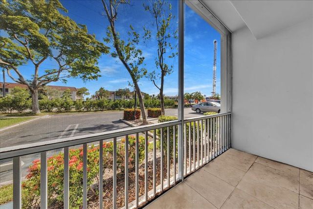 180 Cypress Club Drive 816, Pompano Beach, FL 33060