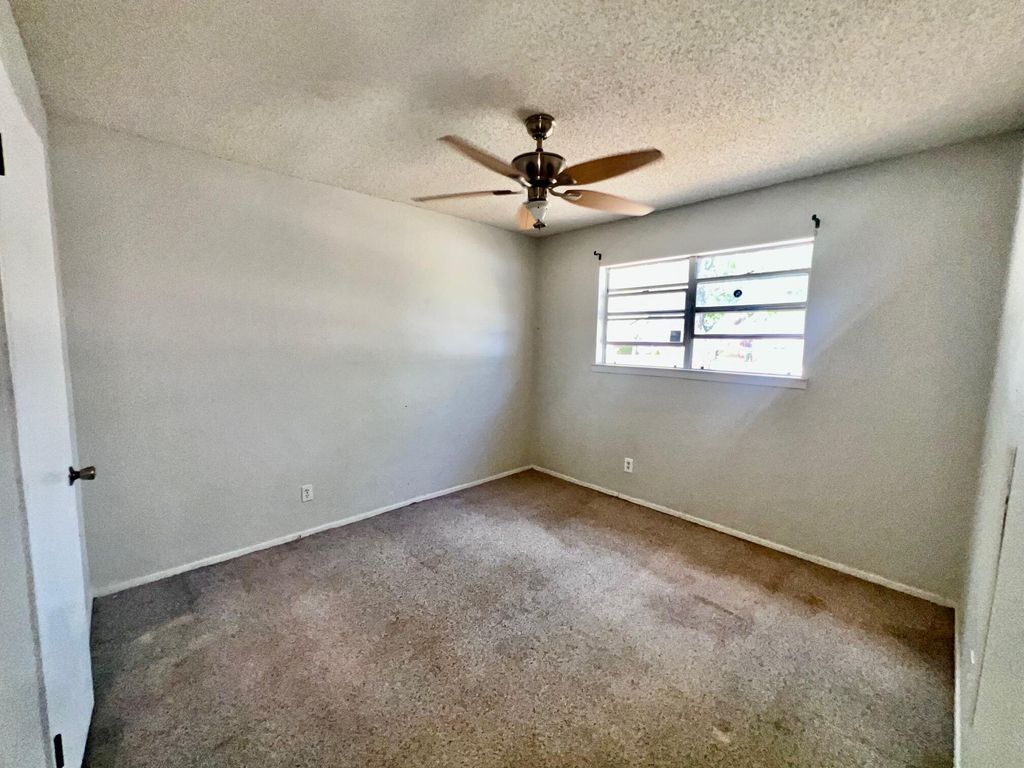 Image 13 of property listing at 813 Stonewall Drive, San Angelo, TX 76905